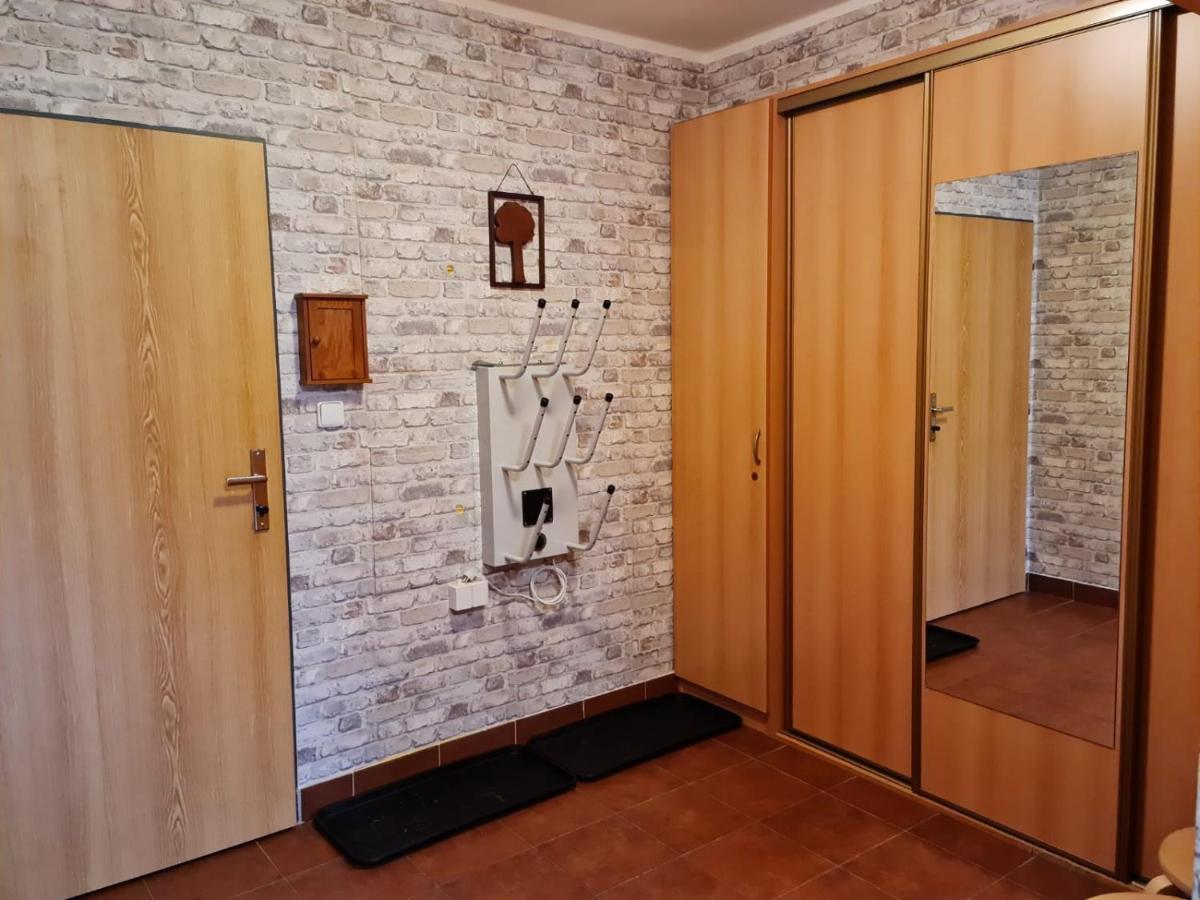 Apartma Raj V Ramzove Ostružná 외부 사진